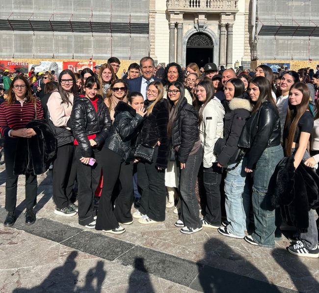 L’Istituto “Gemmellaro” di Catania presente alla svelata la facciata restaurata di Palazzo degli Elefanti