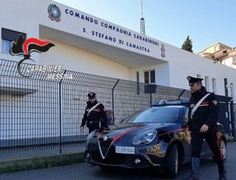 Scoperto sodalizio dedito allo spaccio nel Messinese: un arresto e tre obblighi di dimora
