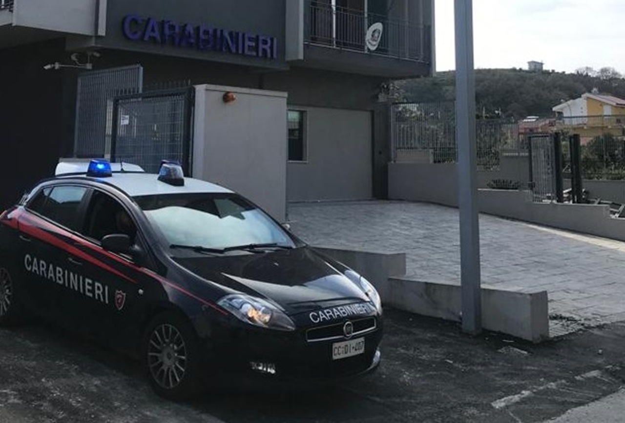 Blitz antidroga nel Messinese: arrestato pusher con quasi 2 chili di hashish