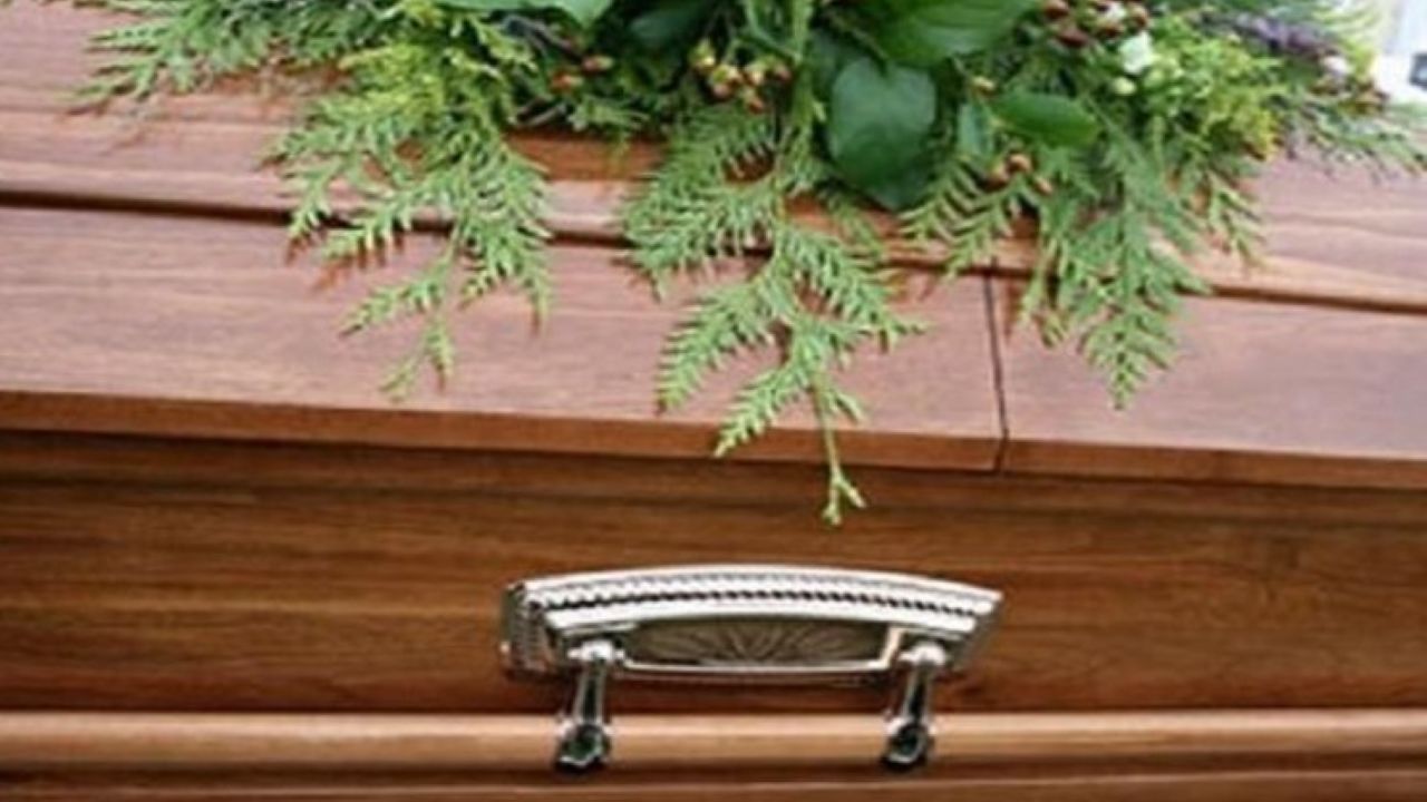 Scambio di salme all’ospedale di Biancavilla, famiglia riceve il morto sbagliato Scambio di salme all’ospedale di Biancavilla, famiglia riceve il morto sbagliato