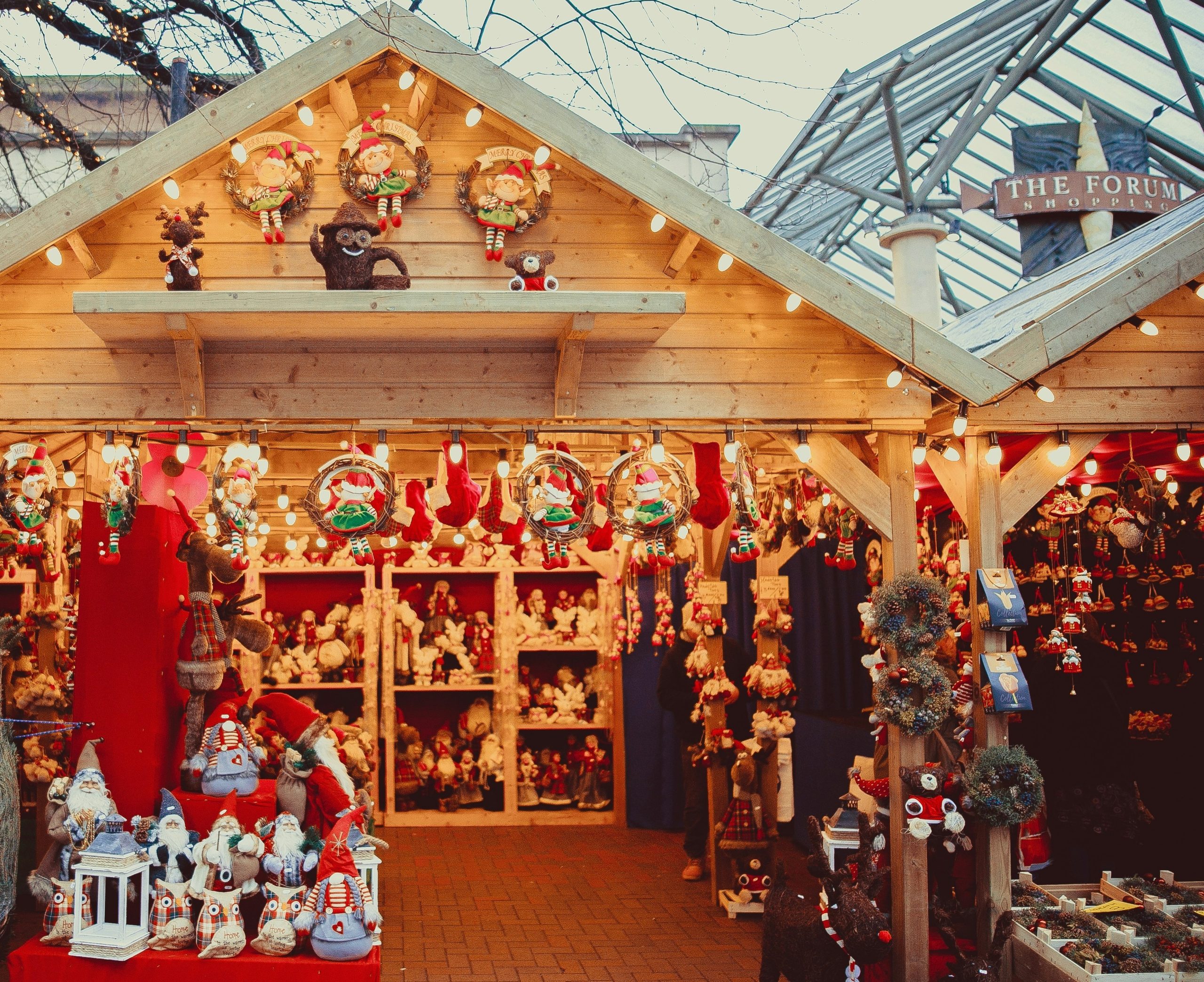 Sicilia, le migliori mete natalizie da visitare: tra mercatini, luminarie e presepi viventi