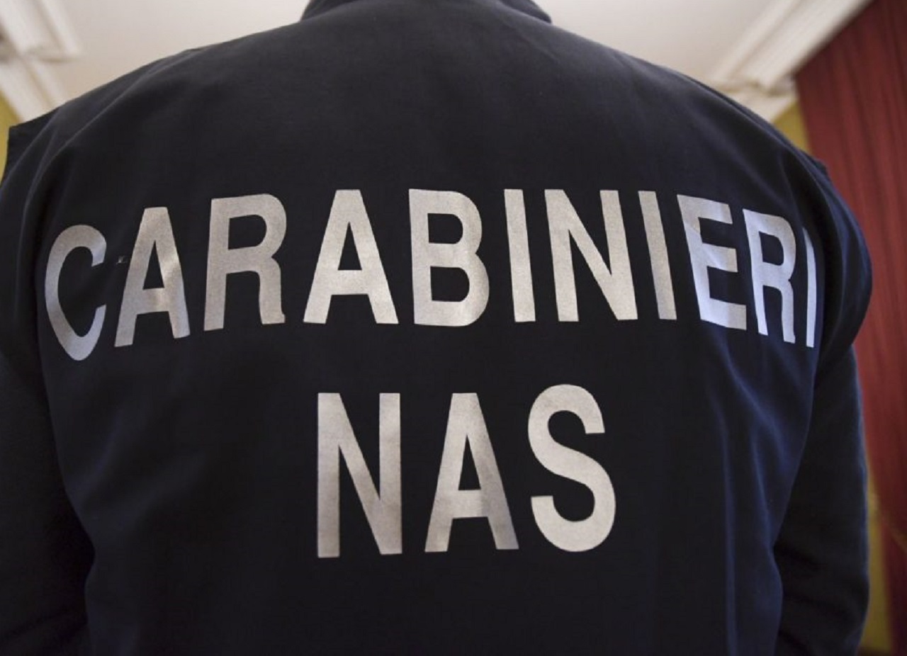 Palermo, blatte e sporcizia in una struttura socio-sanitaria per disabili