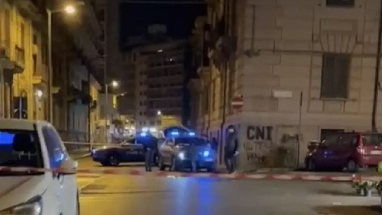 Palermo, Capodanno a casa per la giovane ferita da un colpo di fucile in piazza Nascè Palermo, Capodanno a casa per la giovane ferita da un colpo di fucile in piazza Nascè