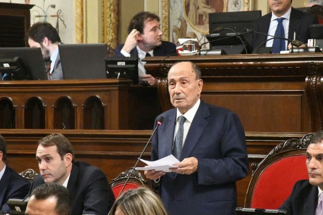 Maggioranza compatta: respinta la mozione di sfiducia a Schifani. La seduta “di fuoco” all’Ars