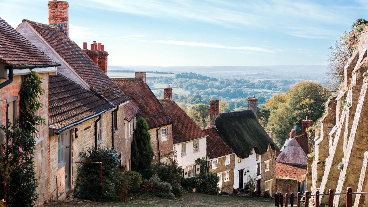 Edilizia, oltre 40 case su 100 al Sud sono abusive: i dati dell’Istat