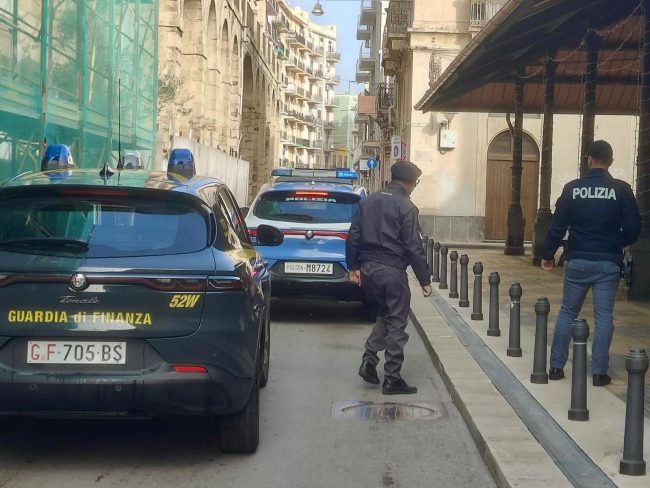 Augusta, serata danzante senza permessi: raffica di sanzioni dopo i controlli interforze