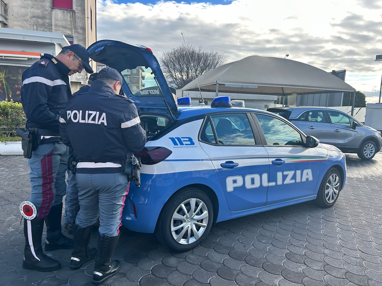 Controlli ad Acireale: irregolarità in un autolavaggio per 7.200 euro e multe alla guida per 2.000 euro