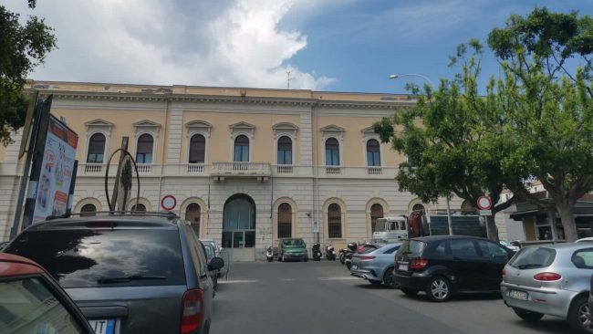 Carcere Piazza Lanza, detenuto tenta di aggredire un compagno accusato di reati contro minori