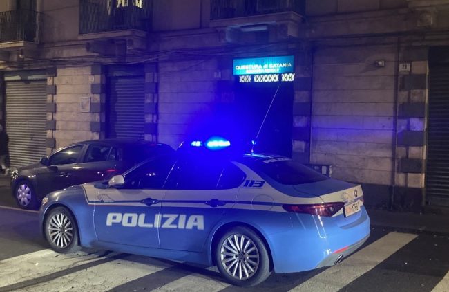 Catania, in casa con marijuana e hashish: arrestati due fratelli pusher