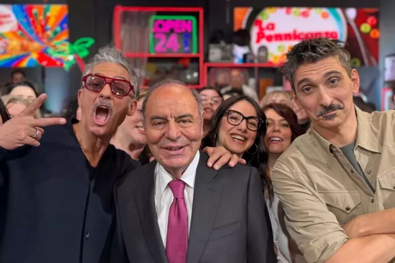 “L’abbraccio” di Fiorello alla Sicilia dopo il ciclone Harry nella puntata de “La Pennicanza”