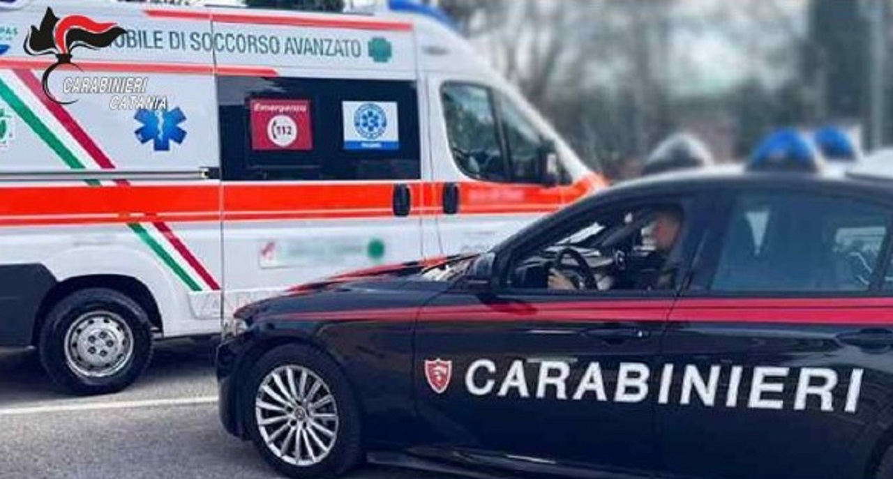 Chiama il 118 per il morso di un cane ma poi aggredisce l’autista dell’ambulanza