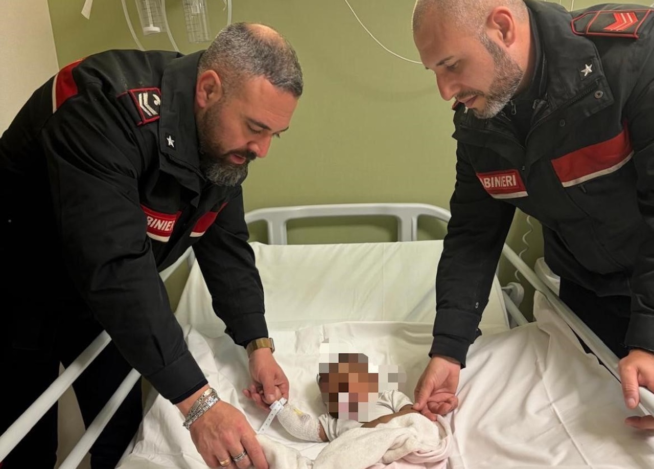 “Premendo il cuscino, morirò anche io”: il tentato soffocamento di una neonata a Catania