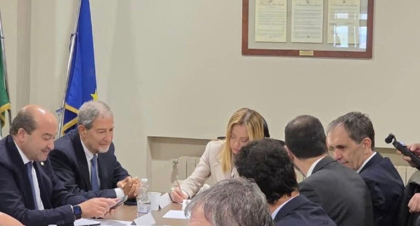 Meloni in Sicilia dopo il ciclone Harry: “Il governo agirà in maniera celere”