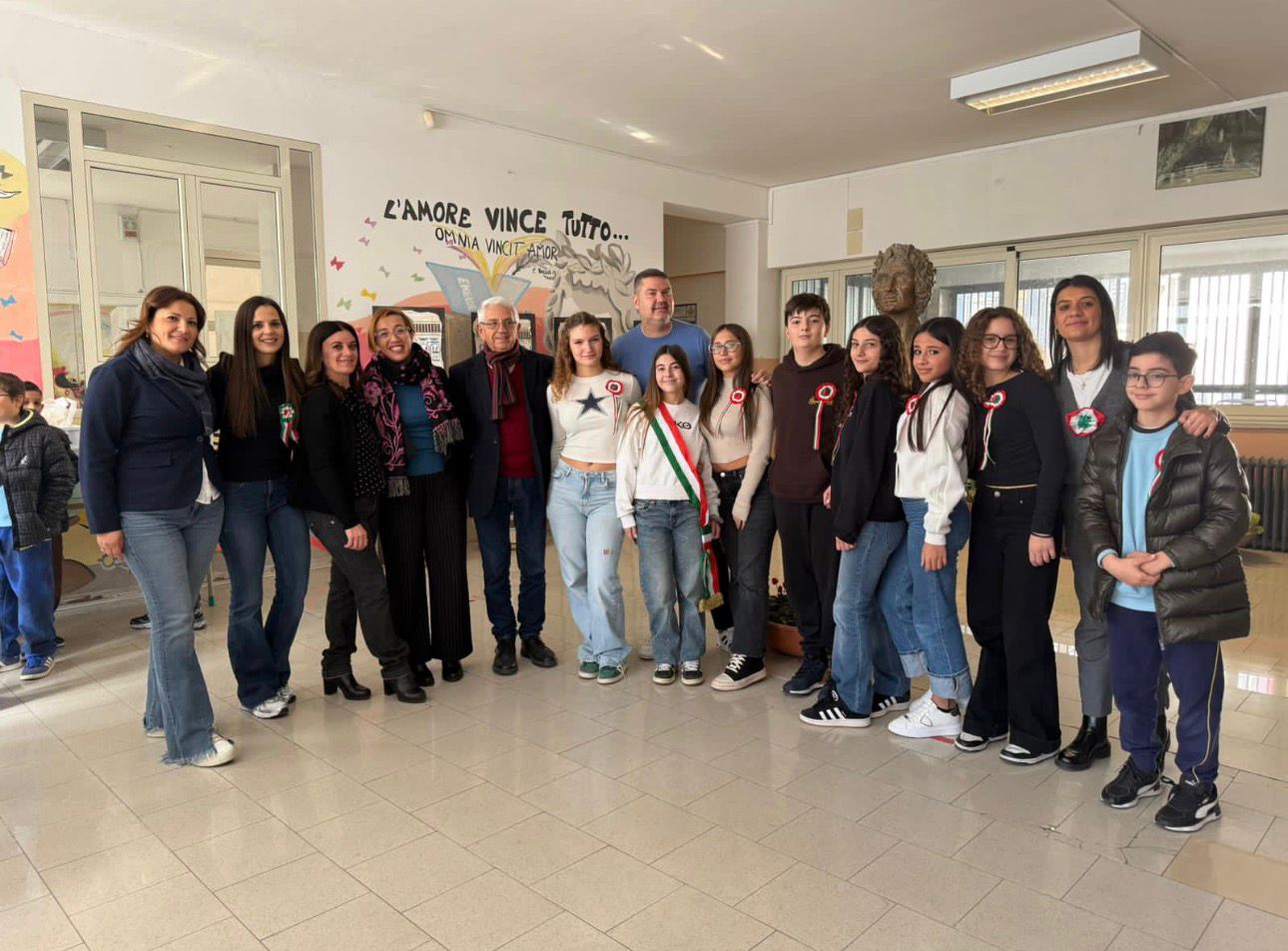 Lombardo Radice–Virgilio: la scuola che emoziona, innova e costruisce il futuro Lombardo Radice–Virgilio: la scuola che emoziona, innova e costruisce il futuro