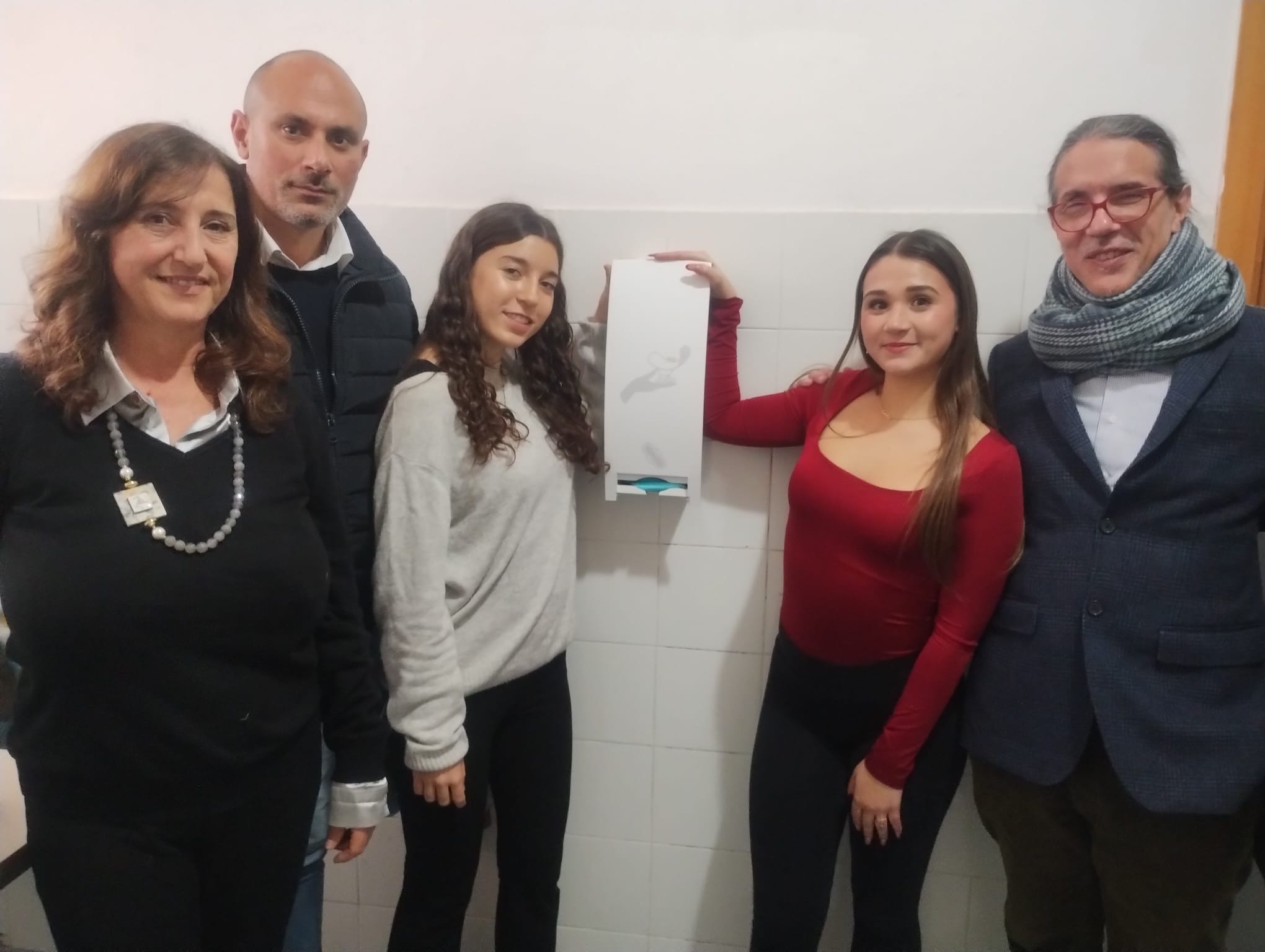 Ciclo mestruale a scuola: non è più un tabù al liceo Lombardo Radice di Catania