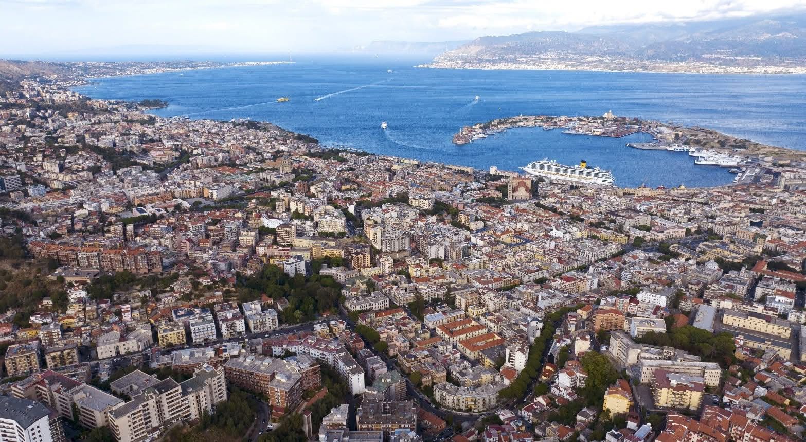 Messina punta al titolo di “Capitale italiana del mare 2026”: via libera della Giunta alla candidatura nazionale