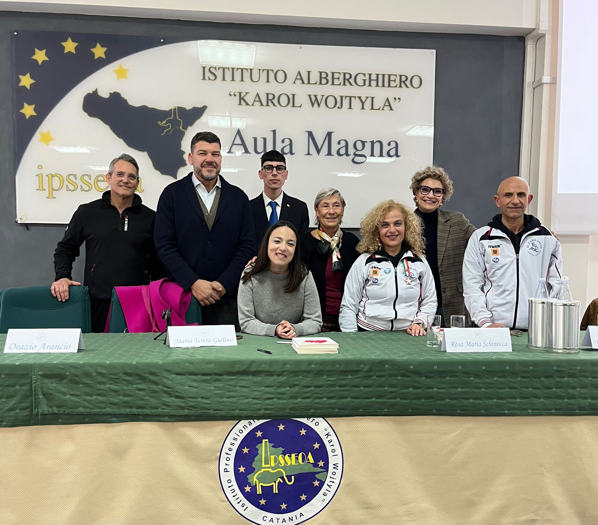 “Guardare oltre”: all’IPSSSEOA “Karol Wojtyła” una conferenza sul valore unico di ogni persona