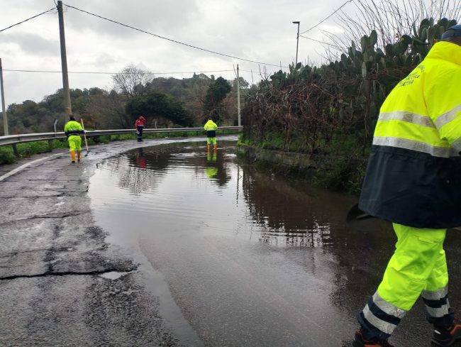 Maltempo, il punto su Aci Catena. Scuole chiuse anche domani