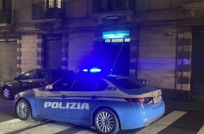Catania, furto con esplosivo in una tabaccheria: due arresti, un complice in fuga