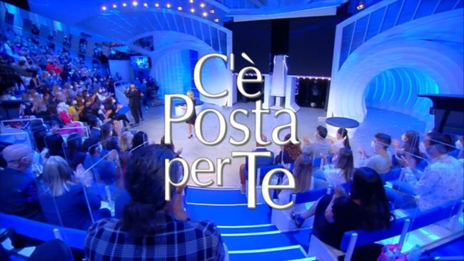 “C’è posta per te”, da stasera emozioni e storie di vita. Gli ospiti della prima puntata