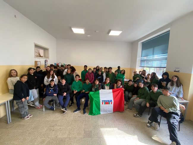 Una mattinata di storia viva all’I.C.S. “Calvino” di Catania: la Costituzione, la memoria e l’impegno civile