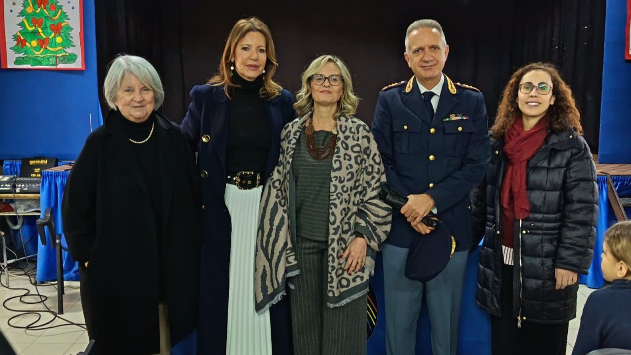 Sicurezza in Rete: al Plesso Castaldi l’Istituto “De Roberto” e il Rotary Club uniti contro il Cyberbullismo