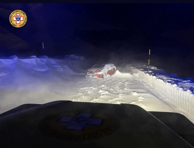 Etna, soccorsi padre e figlia bloccati dalla neve e dal ghiaccio