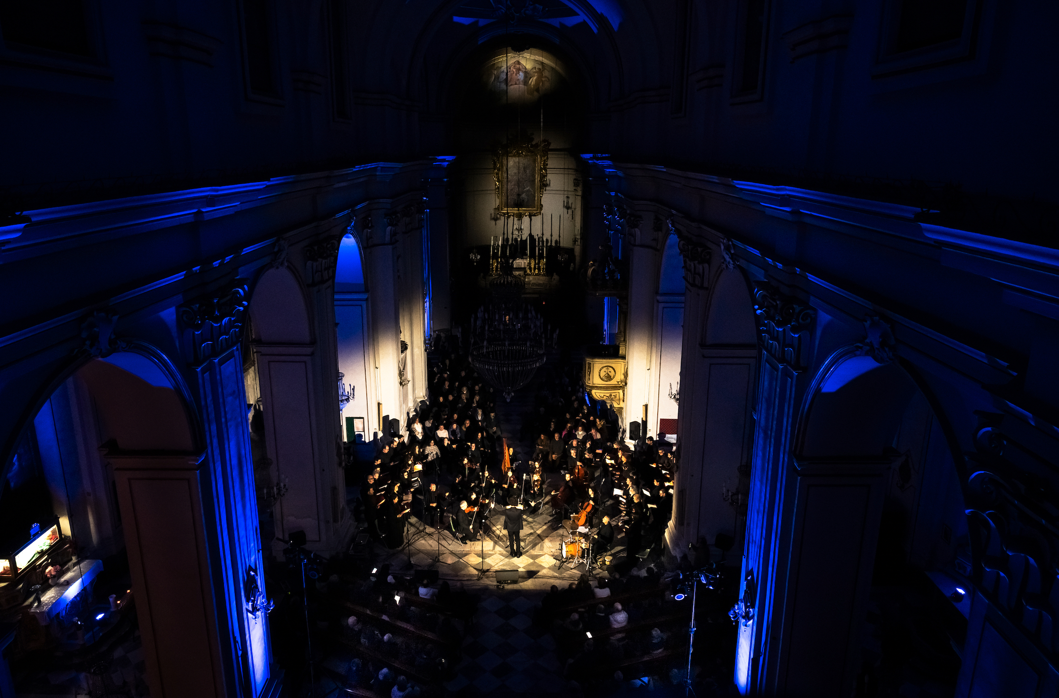 “Apocalisse di bellezza” ma anche di amore: il Coro Lirico Siciliano incanta il pubblico nella chiesa del Carmine a Catania