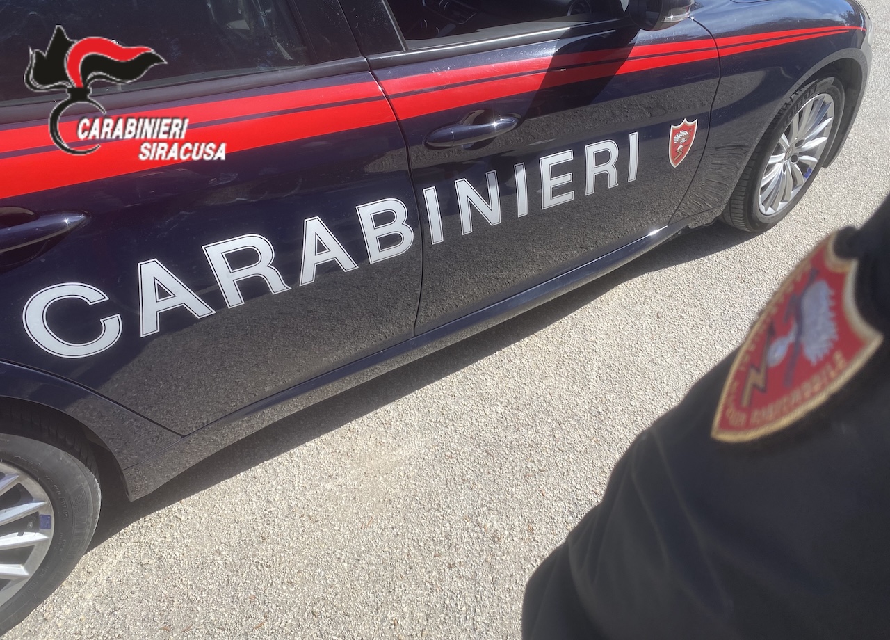 Da casa in carcere: continuava a spacciare nonostante i domiciliari, giovane finisce al Cavadonna Da casa in carcere: continuava a spacciare nonostante i domiciliari, giovane finisce al Cavadonna