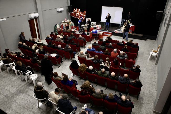 Si è concluso con “l’arrivo della Befana” il ricco cartellone natalizio a Camportondo Etneo