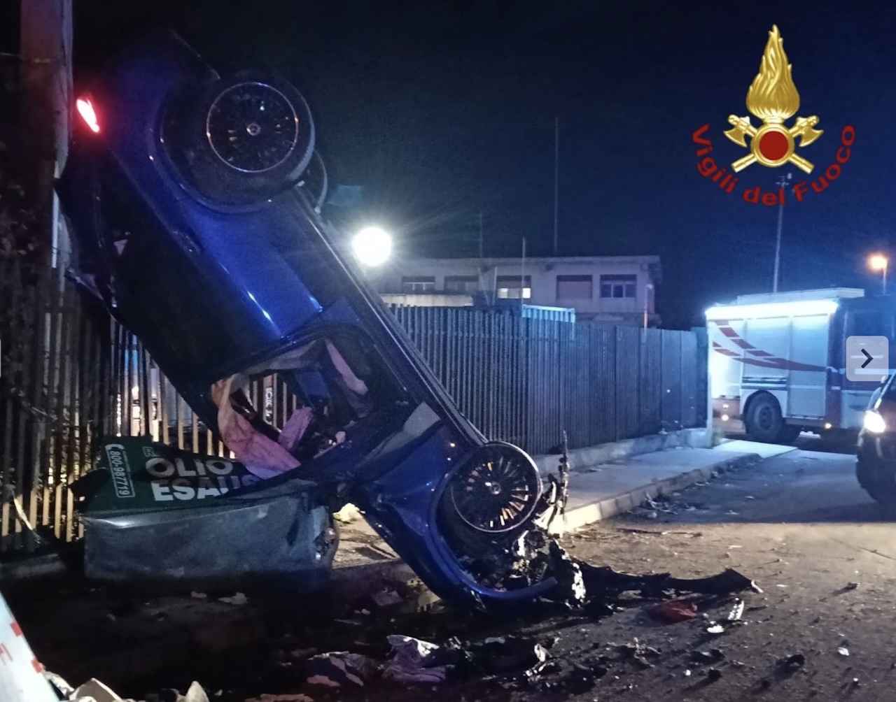 Incidente a Milazzo: non si fermano al posto di blocco e si schiantano, conducente arrestato