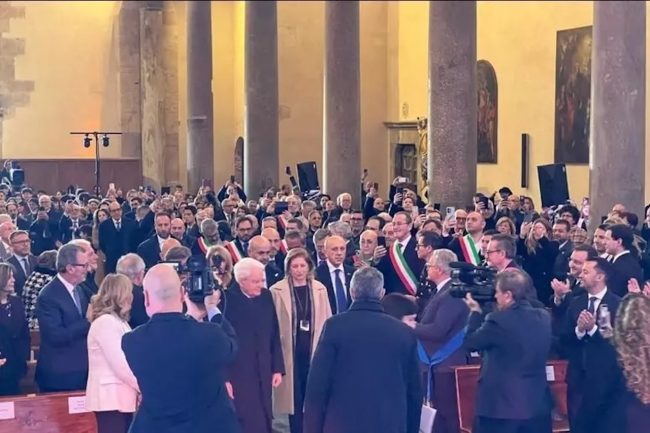 Mattarella a Cefalù per convegno “Mediterraneo: mare di pace?”. L’applauso per comunità siciliane colpite dal ciclone Harry