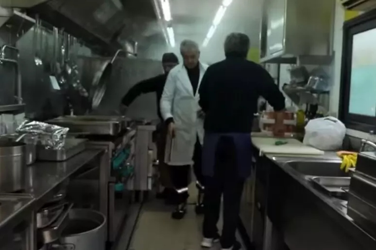 Niscemi, cucina da campo per l’emergenza: fino a 2mila pasti al giorno