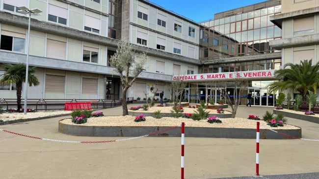 Acireale, primo prelievo di cornee del 2026 all’Ospedale: continua la cultura della donazione