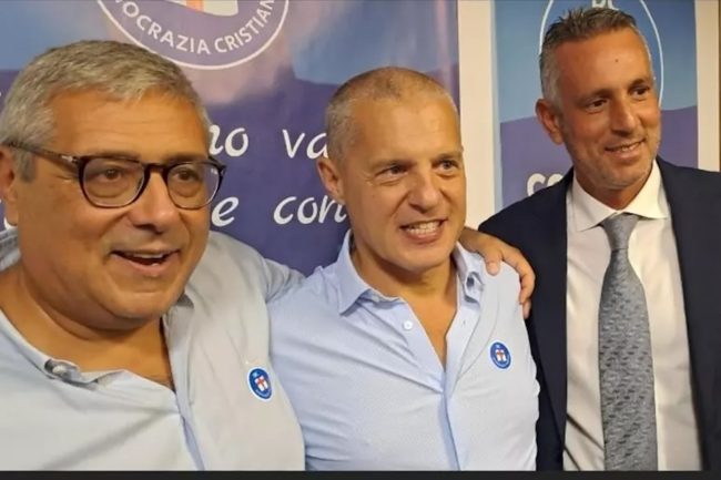 Sospeso il segretario della Dc in Sicilia: il messaggio inviato nella chat del partito