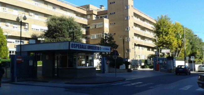 Spari contro un’auto con a bordo una coppia a Carlentini, ferita alla mandibola una 24enne