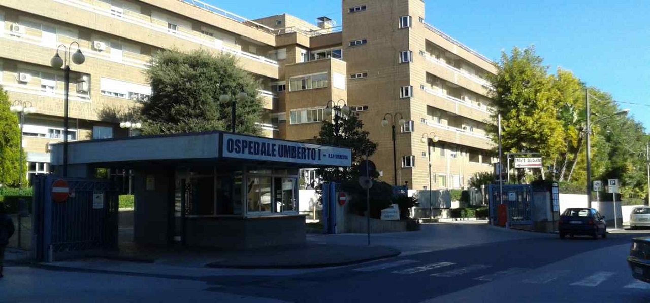 Spari contro un’auto con a bordo una coppia a Carlentini, ferita alla mandibola una 24enne Spari contro un’auto con a bordo una coppia a Carlentini, ferita alla mandibola una 24enne