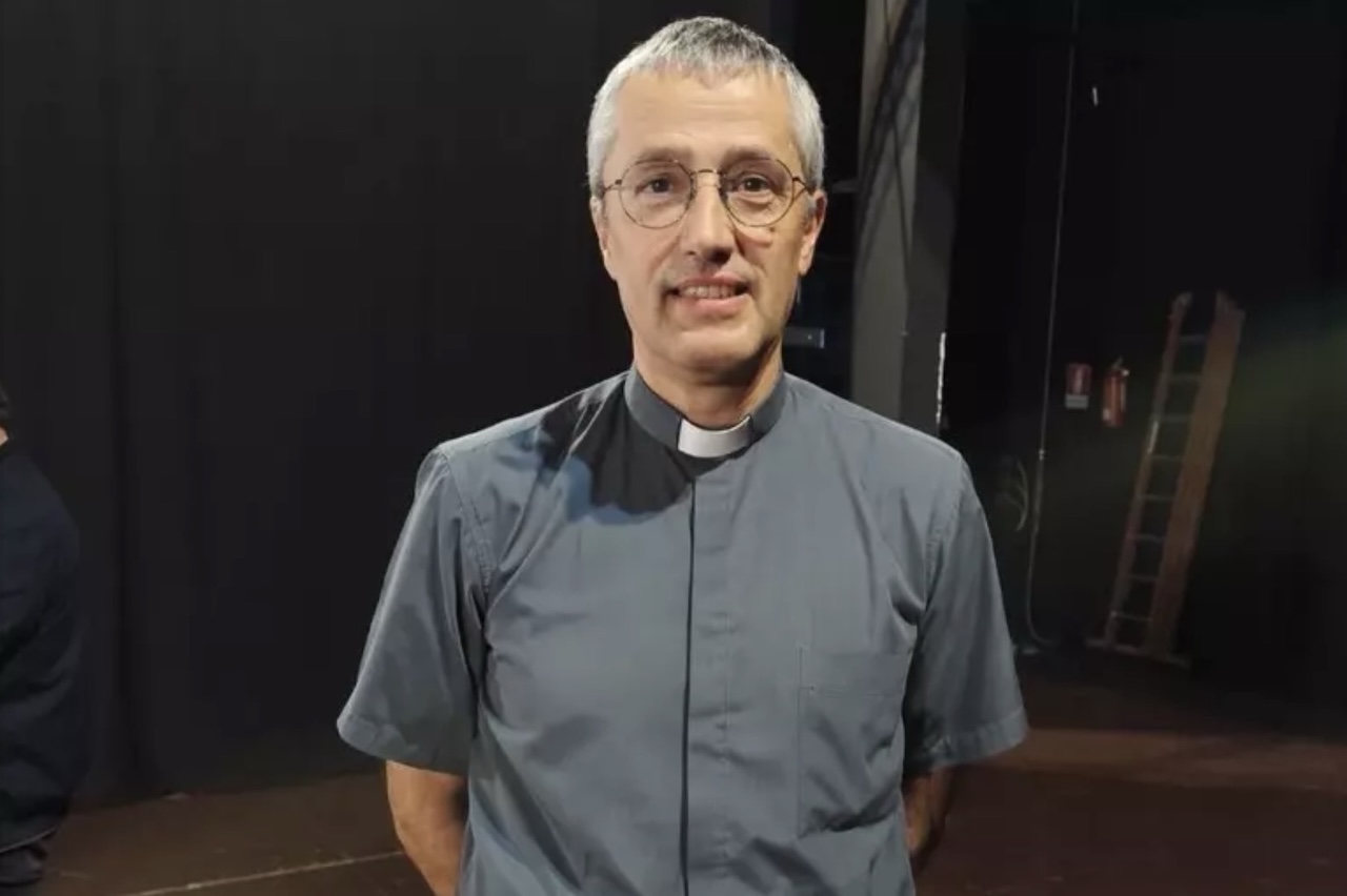 Spari allo Zen, il sacerdote della parrocchia colpita: “Evidentemente diamo fastidio a qualcuno” Spari allo Zen, il sacerdote della parrocchia colpita: “Evidentemente diamo fastidio a qualcuno”
