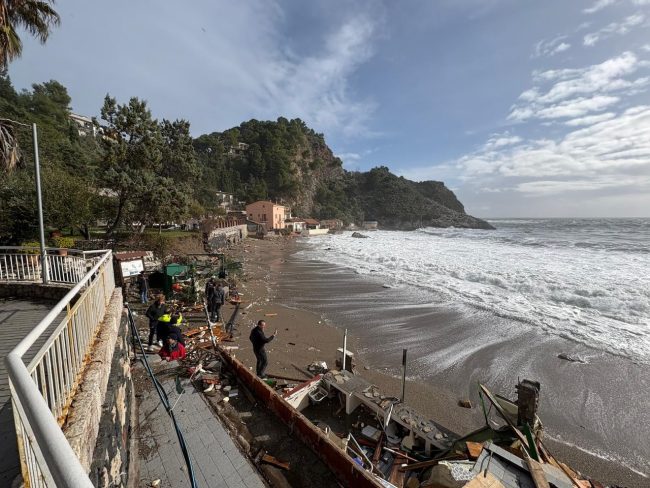 Maltempo nel Messinese, De Luca: “Territorio profondamente ferito, serve stato di calamità e interventi immediati”