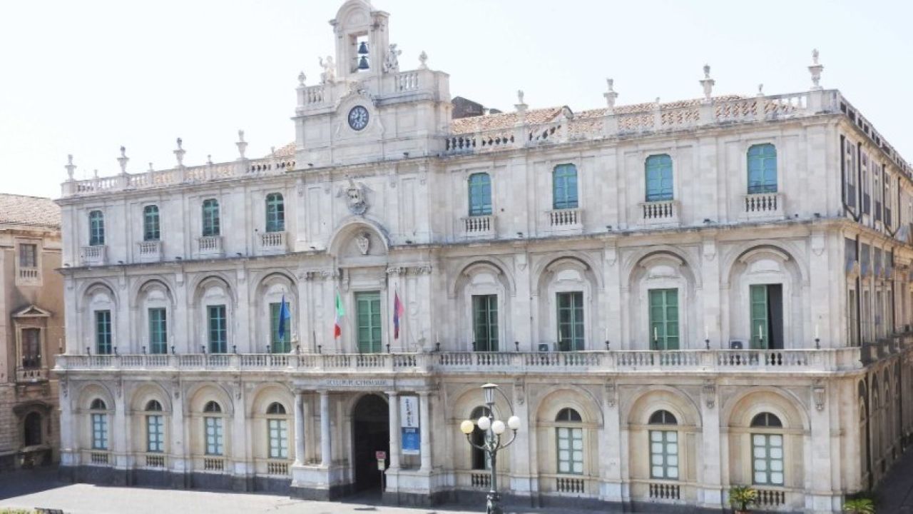 Processo “Università bandita”, arriva la sentenza. Cinque anni per l’ex rettore Basile Processo “Università bandita”, arriva la sentenza. Cinque anni per l’ex rettore Basile