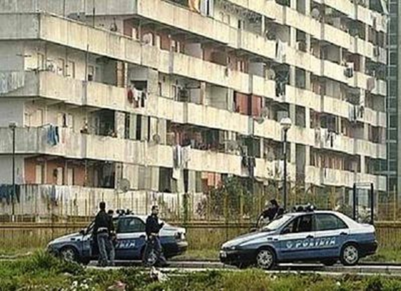 Zen di Palermo, rafforzate le misure di sicurezza: controlli, videosorveglianza e bus più protetti
