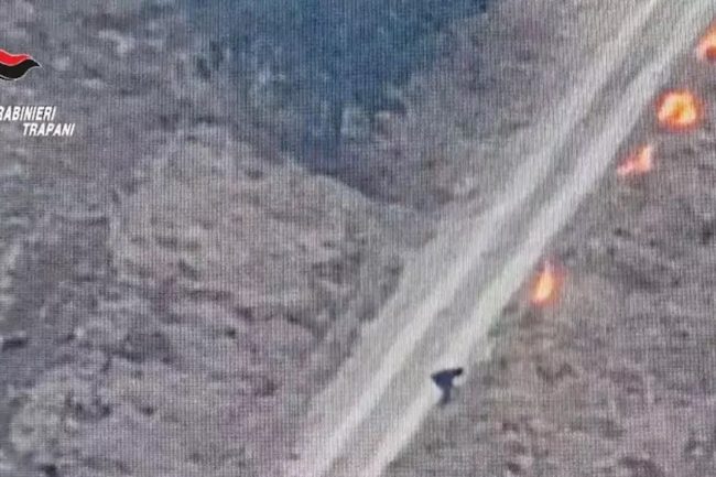 Così un dipendente della Regione ha bruciato 83 ettari di terreno nel Trapanese