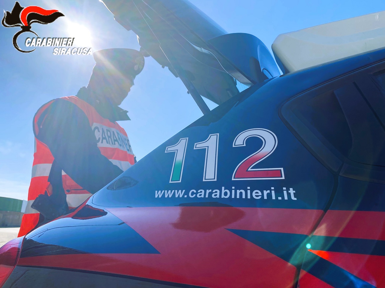 Sorpreso con droga addosso, trovate altre dosi e strumenti in casa: denunciato 40enne per spaccio Sorpreso con droga addosso, trovate altre dosi e strumenti in casa: denunciato 40enne per spaccio