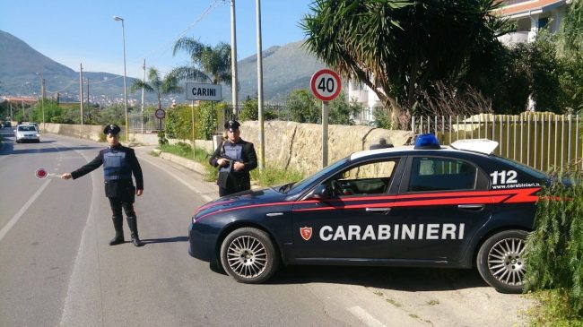 Rubano ad un’anziana in un supermercato ma le telecamere riprendono tutti: nei guai due fidanzati a Carini