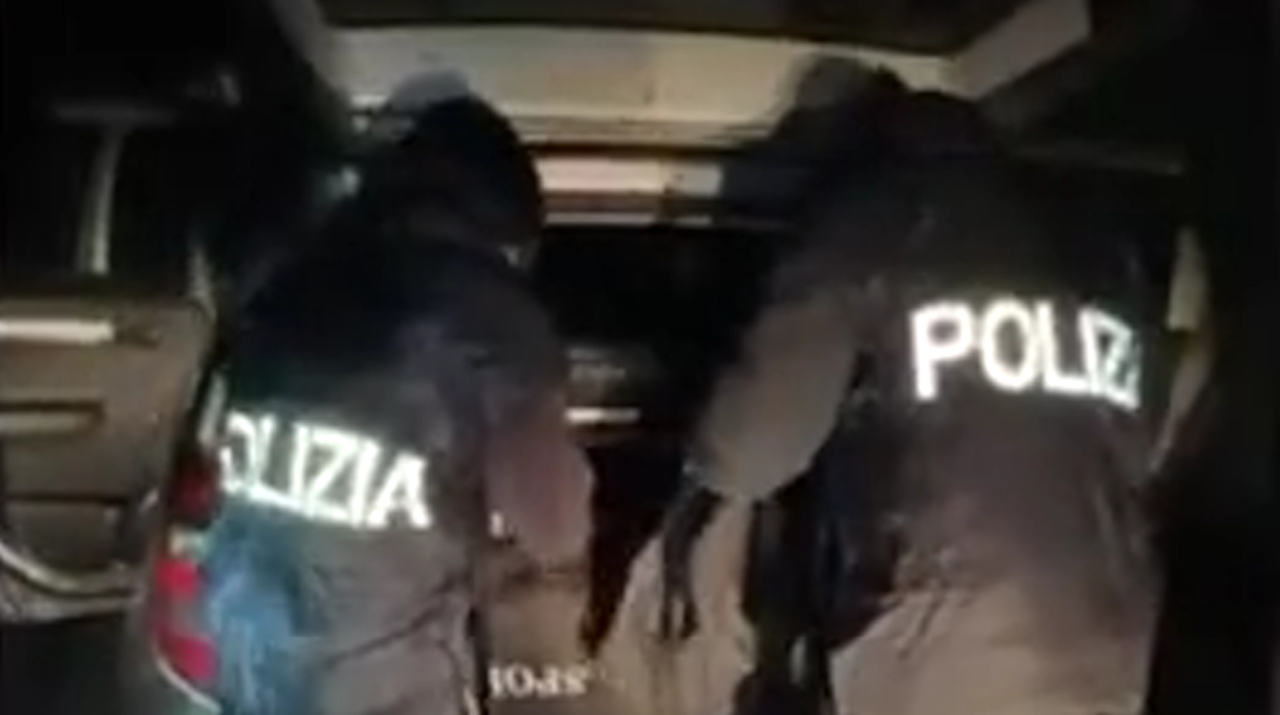Catania, sequestrati oltre 90 chili di cocaina a Librino – VIDEO