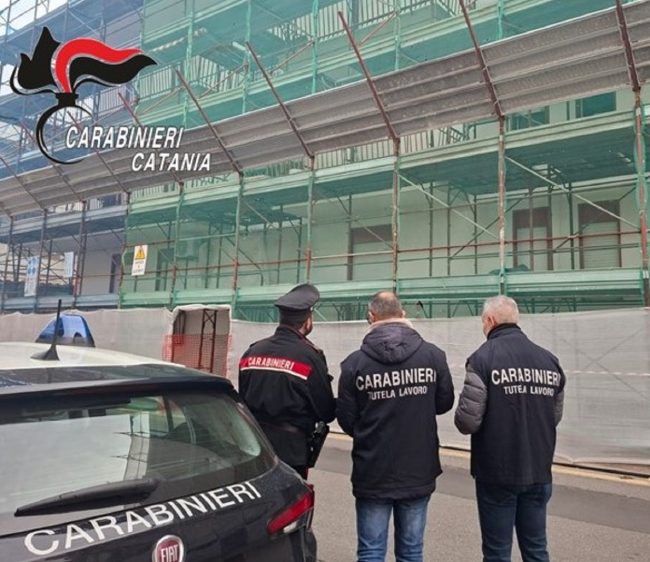 Mascali, controllo in un cantiere a Fondachello: denunciato il titolare