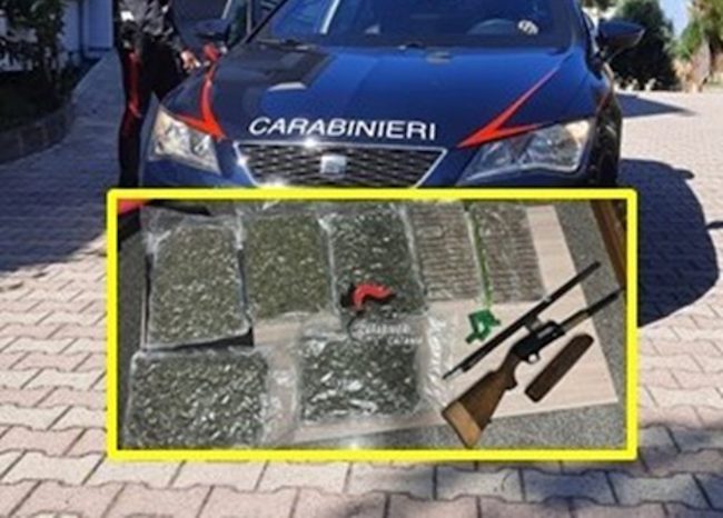 Palagonia, droga e fucile clandestino nascosti in auto: denunciato 40enne