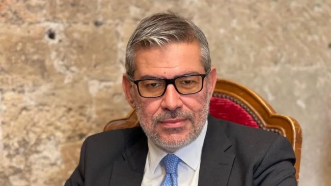 Ast, calendarizzata risoluzione per la revoca del bando di nuove assunzioni. Lombardo: “Prima bisogna stabilizzare il personale già in servizio”