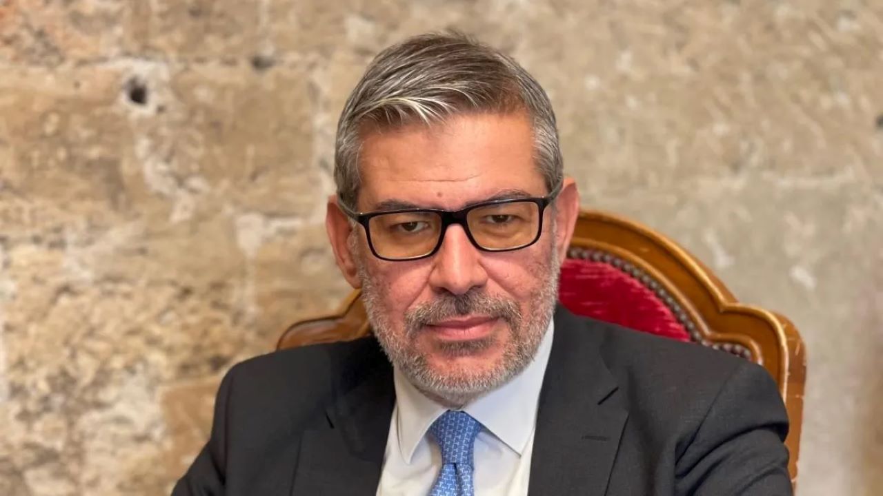 Ast, calendarizzata risoluzione per la revoca del bando di nuove assunzioni. Lombardo: “Prima bisogna stabilizzare il personale già in servizio” Ast, calendarizzata risoluzione per la revoca del bando di nuove assunzioni. Lombardo: “Prima bisogna stabilizzare il personale già in servizio”