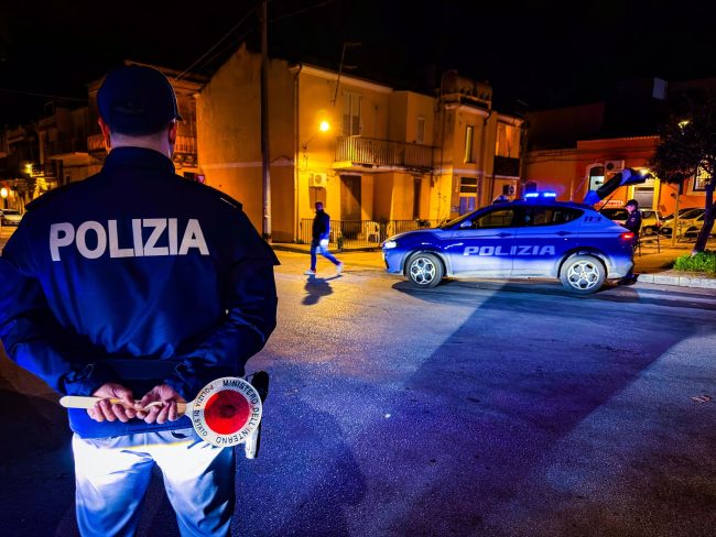Avola, controlli straordinari dopo i furti ai danni dei negozi: 138 persone identificate